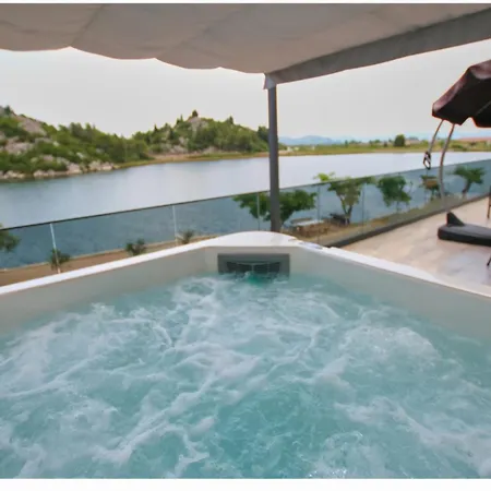 Roso Ploce (Dubrovnik-Neretva)