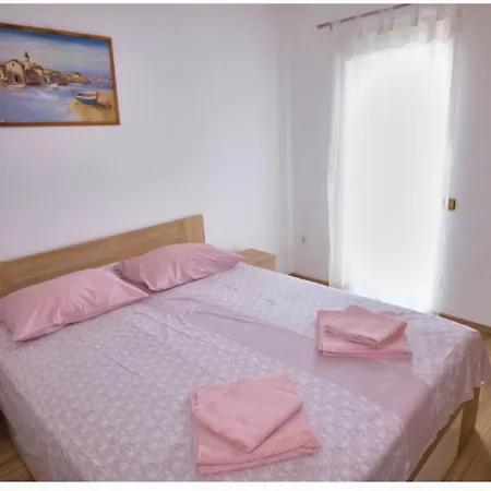Roso * Ploce (Dubrovnik-Neretva)