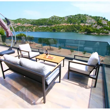 Roso * Ploce (Dubrovnik-Neretva)