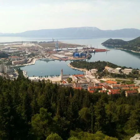 Roso Apartman *