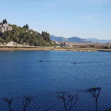 Roso Apartment Ploce (Dubrovnik-Neretva)